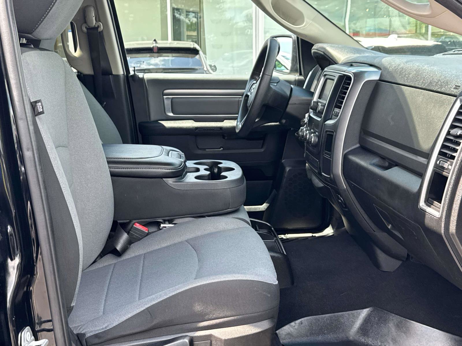 Used 2021 RAM 1500 Classic SLT AWD/4WD image 10