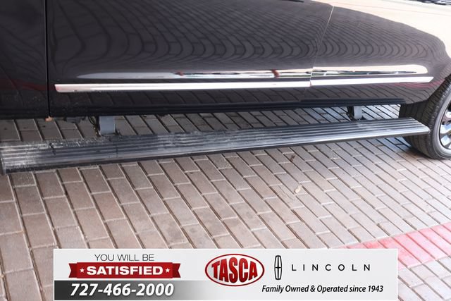 Certified 2020 Lincoln Navigator L Reserve w/ Equipment Group 208A Reserve AWD/4WD image 11