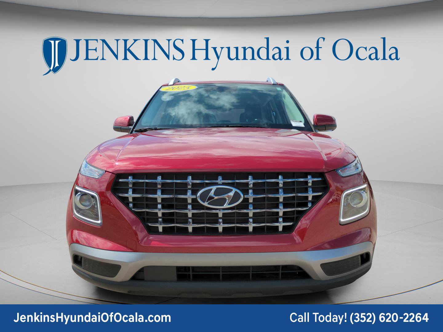 Certified 2025 Hyundai Venue Limited FWD image 8