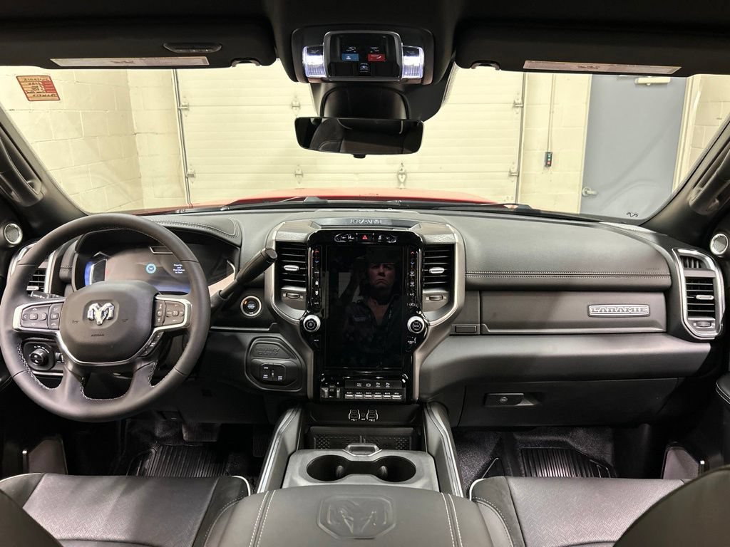 New 2026 RAM 4500 4x4 Crew Cab DRW w/ Laramie Trim Package image 17