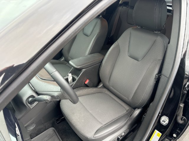 Certified 2023 Buick Encore GX Select w/ Safety Package II AWD/4WD image 18