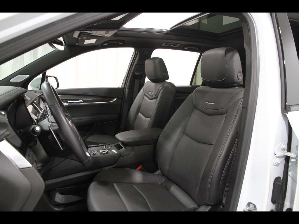 Used 2024 Cadillac XT6 Sport AWD/4WD image 5