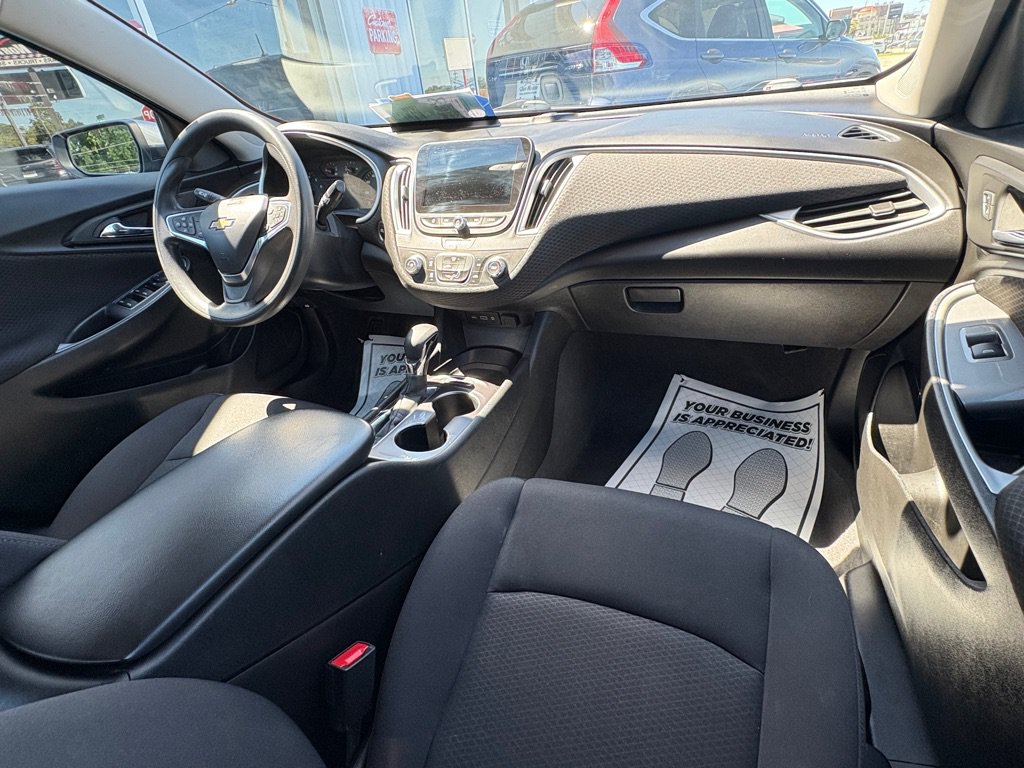 Used 2023 Chevrolet Malibu LS w/ Driver Confidence Package FWD image 16