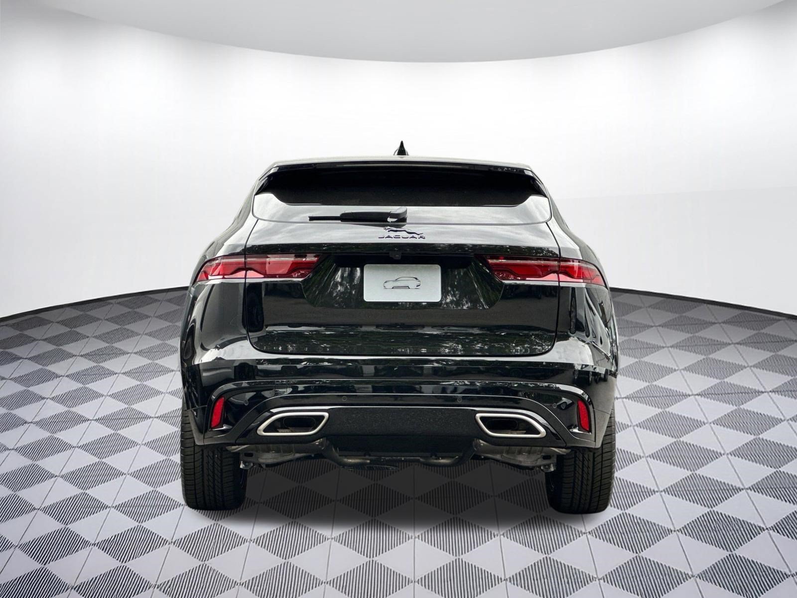 Used 2025 Jaguar F-PACE R-Dynamic S AWD/4WD image 9