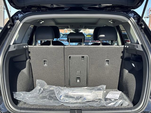 New 2026 Volkswagen Taos SEL image 10