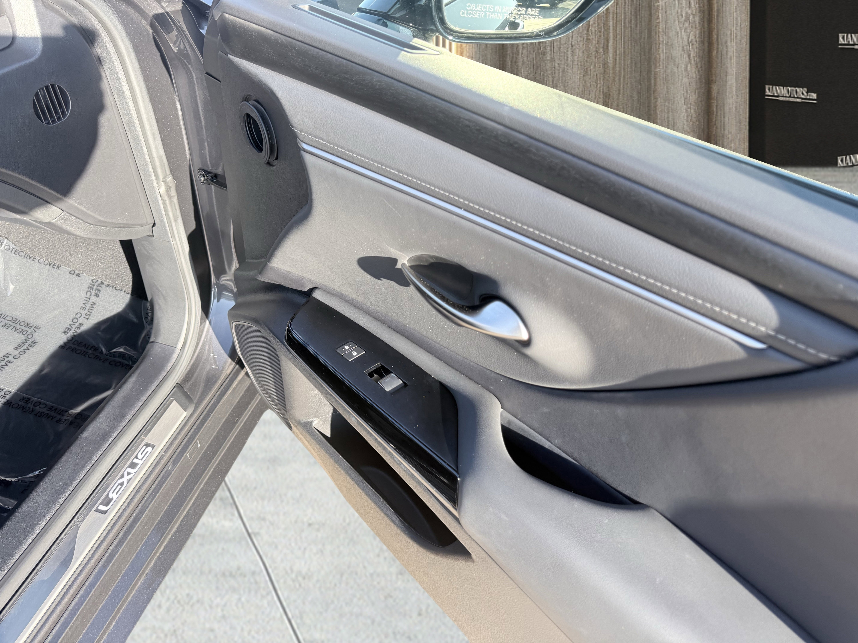Used 2025 Lexus ES 300h ES 300h F SPORT Design w/ Premium Package image 59