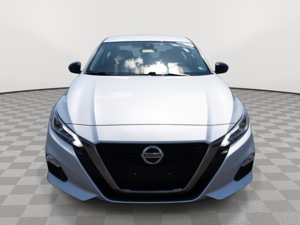 Used 2022 Nissan Altima 2.5 SR AWD/4WD image 2