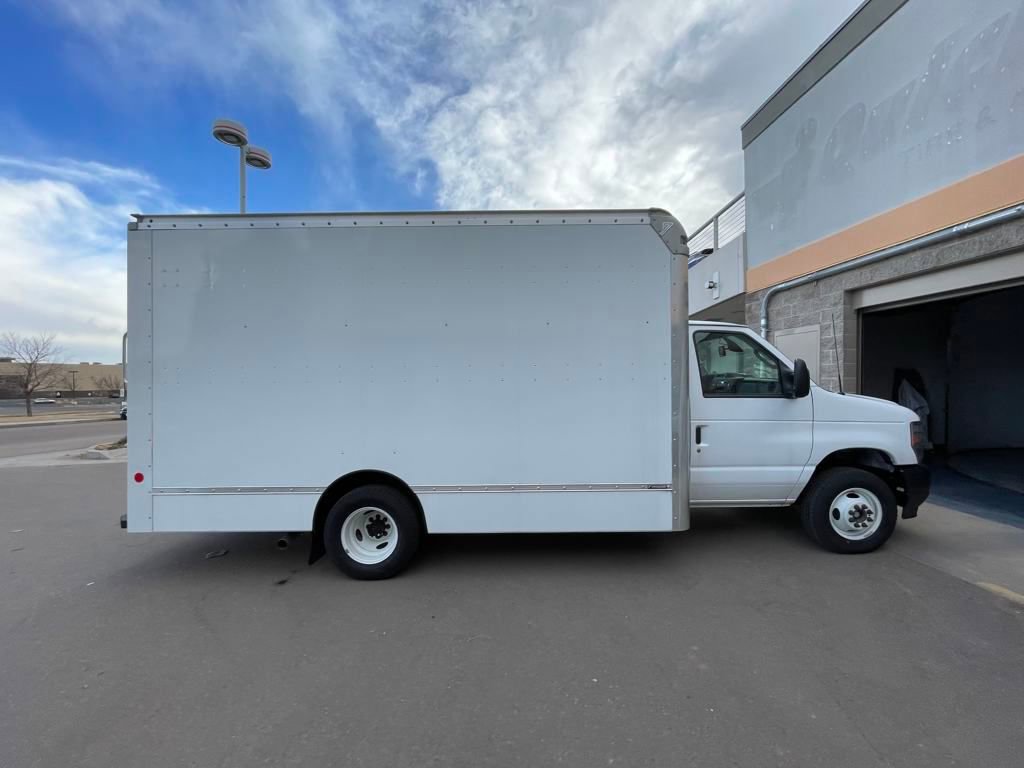 New 2024 Ford E-450 and Econoline 450 Super Duty w/ Driver's Safety Package image 8