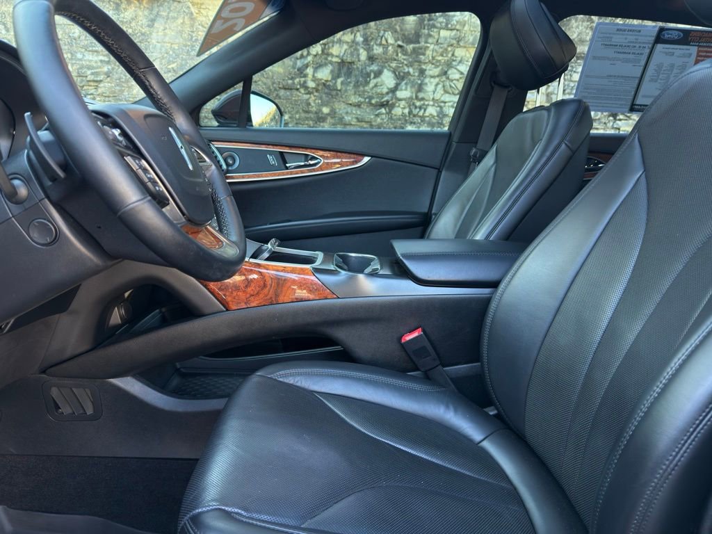 Used 2020 Lincoln Nautilus Reserve w/ Monochromatic Package image 22