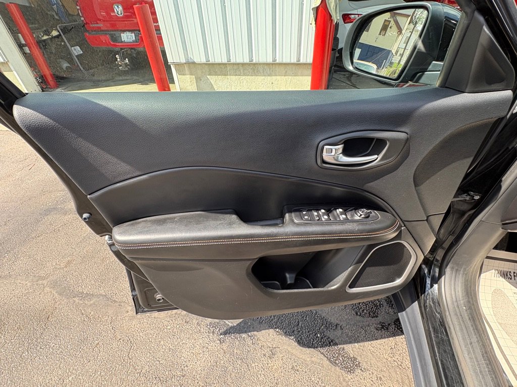 Used 2019 Jeep Compass Latitude image 8