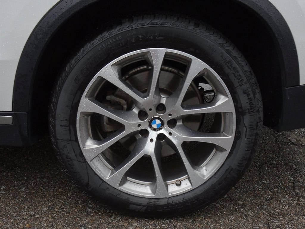 Used 2022 BMW X5 xDrive40i w/ Premium Package AWD/4WD image 25