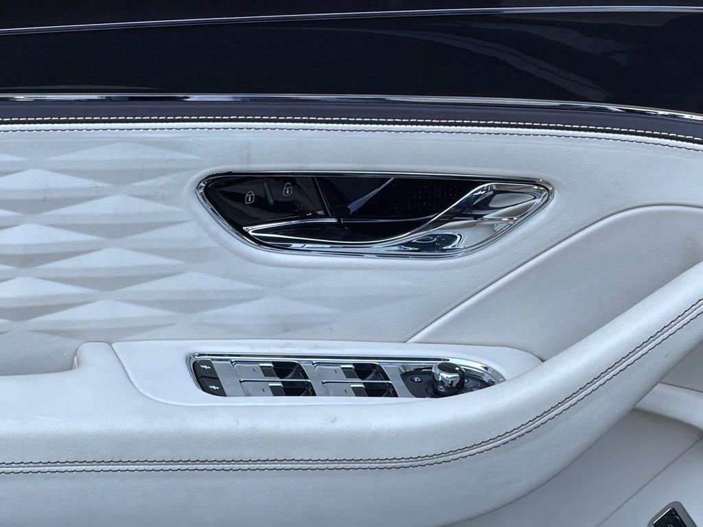 Used 2021 Bentley Flying Spur W12 AWD/4WD image 30