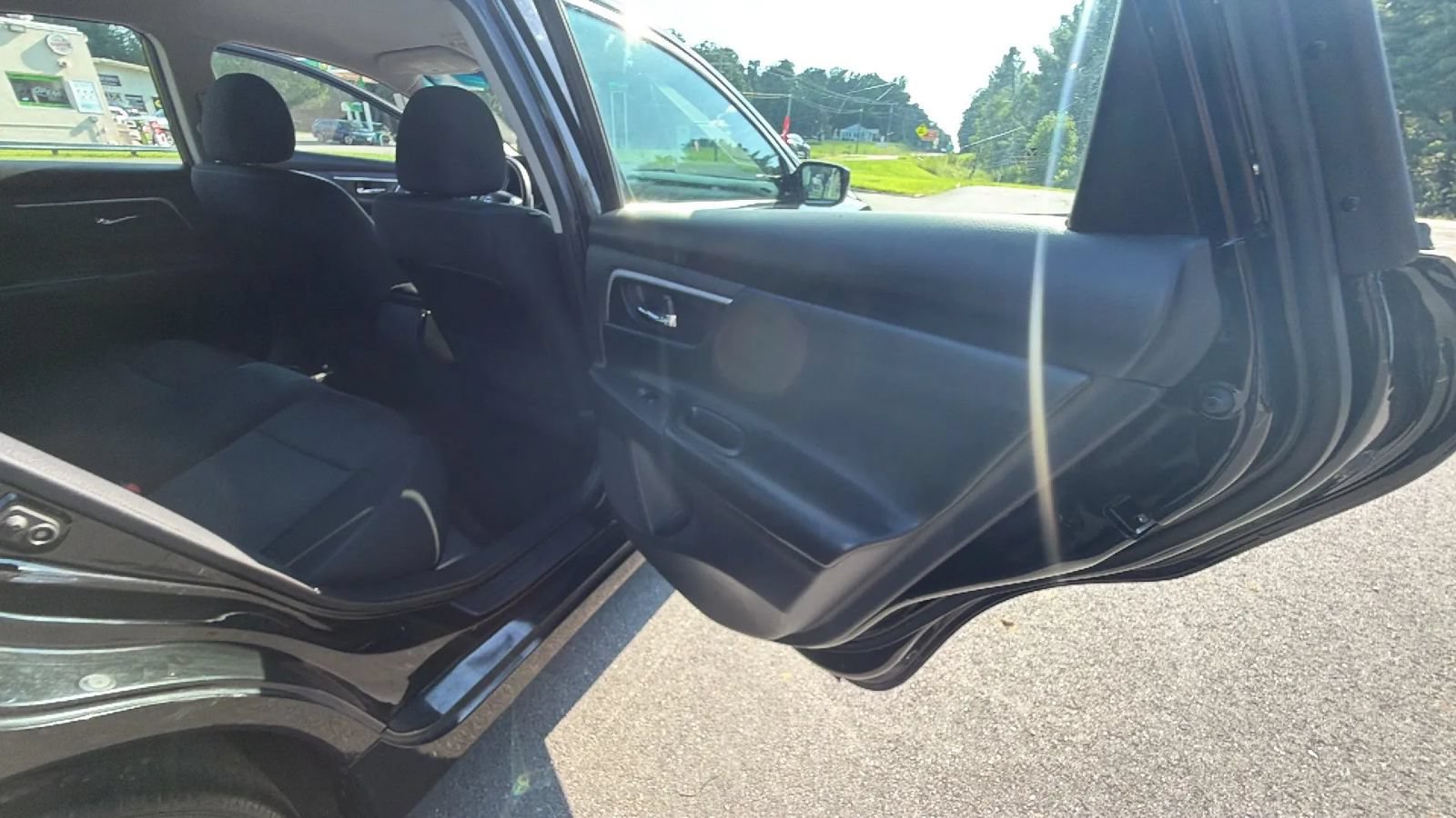 Used 2018 Nissan Altima 2.5 SR FWD image 40
