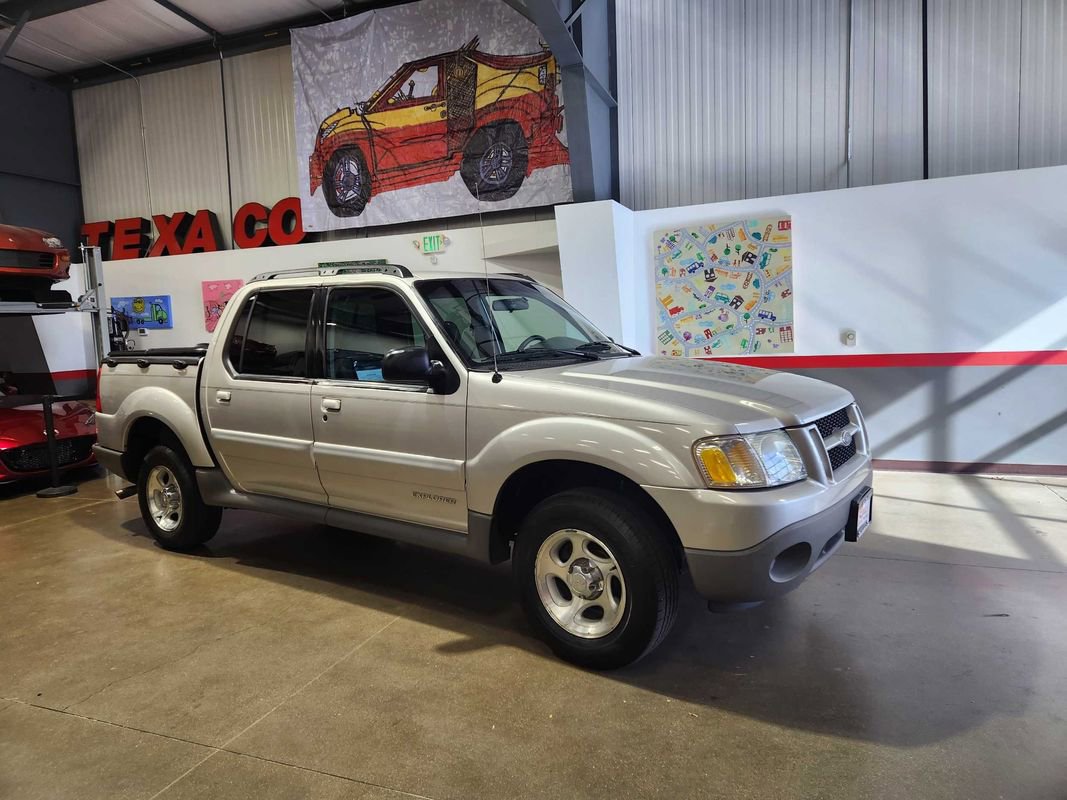 Used 2002 Ford Explorer Sport Trac 4x4 image 16