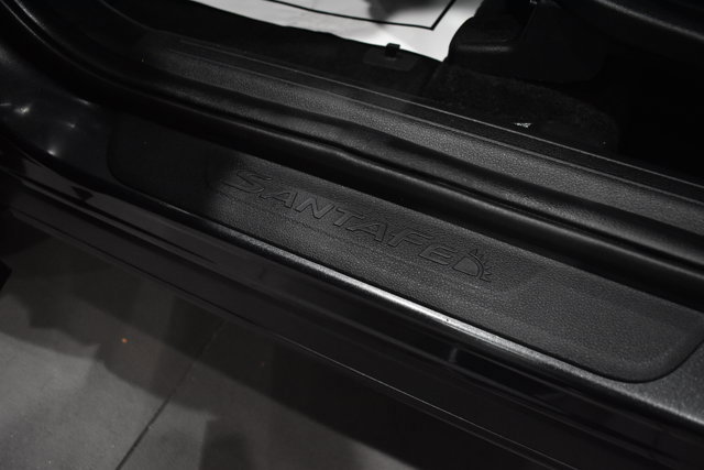 Used 2023 Hyundai Santa Fe SE image 32