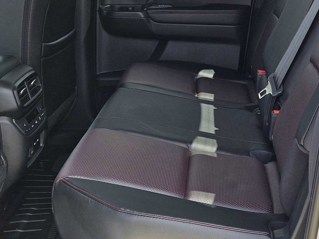 New 2026 Honda Ridgeline Black Edition image 18