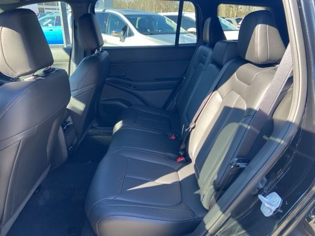 Used 2026 Jeep Cherokee Limited AWD/4WD image 10