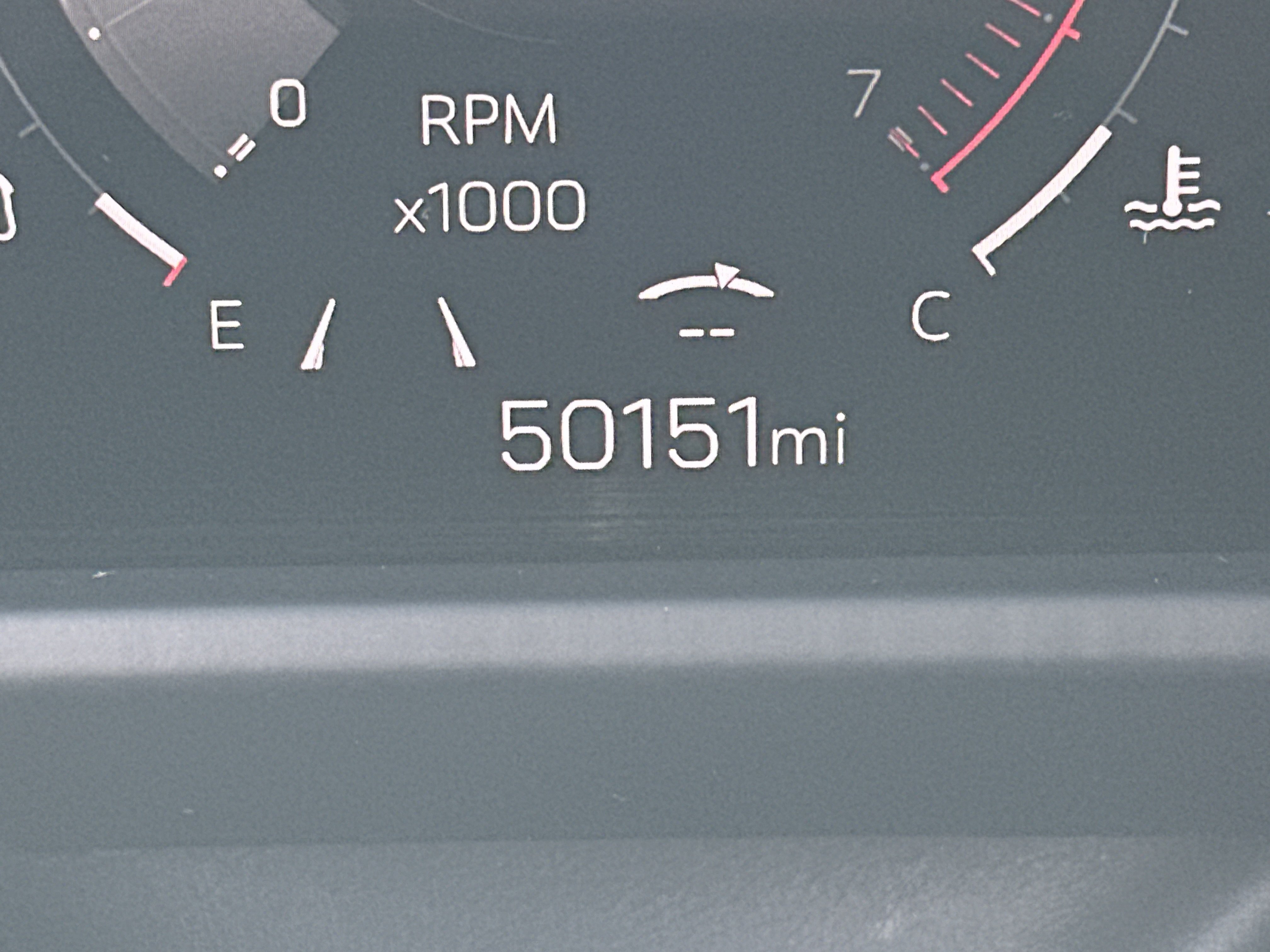 Used 2024 GMC Acadia Elevation FWD image 29