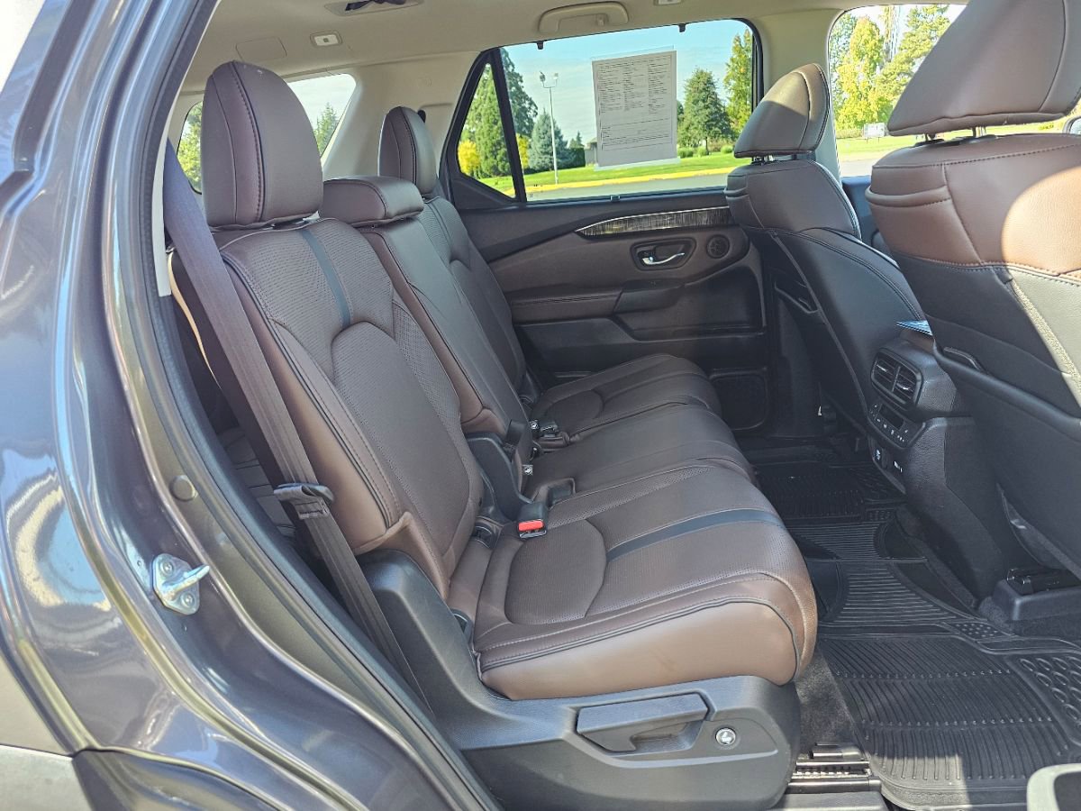 Used 2023 Honda Pilot Elite image 19
