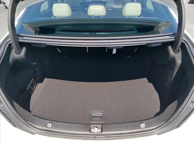 Used 2022 Mercedes-Benz E 350 Sedan image 13