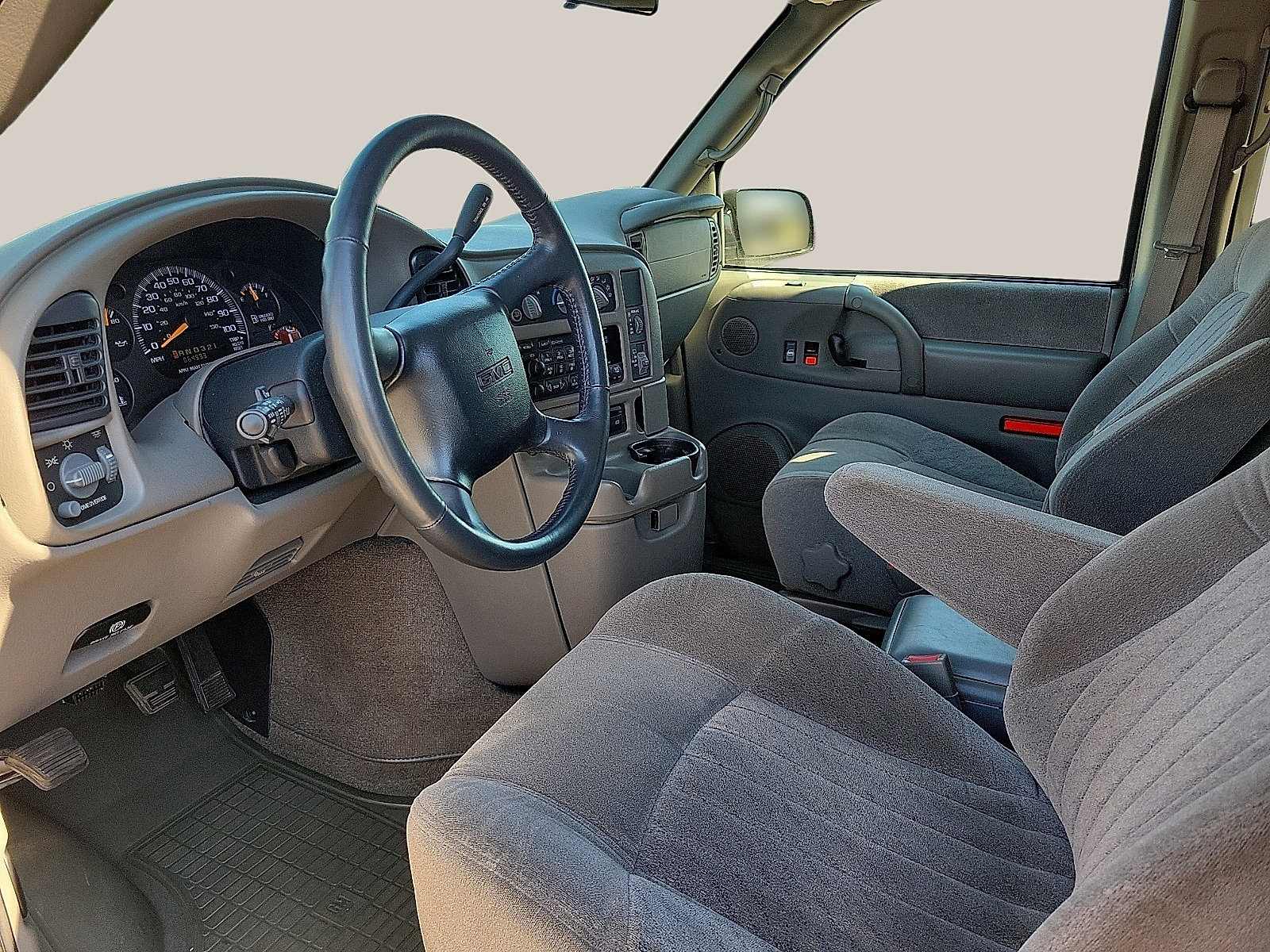 Used 2003 GMC Safari Passenger w/ SLT Preferred Equipment Group RWD image 10