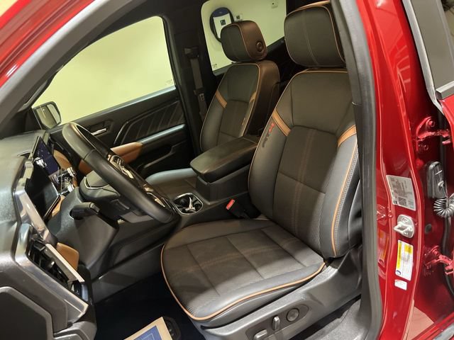 Used 2024 GMC Canyon AT4 w/ Technology Package AWD/4WD image 18