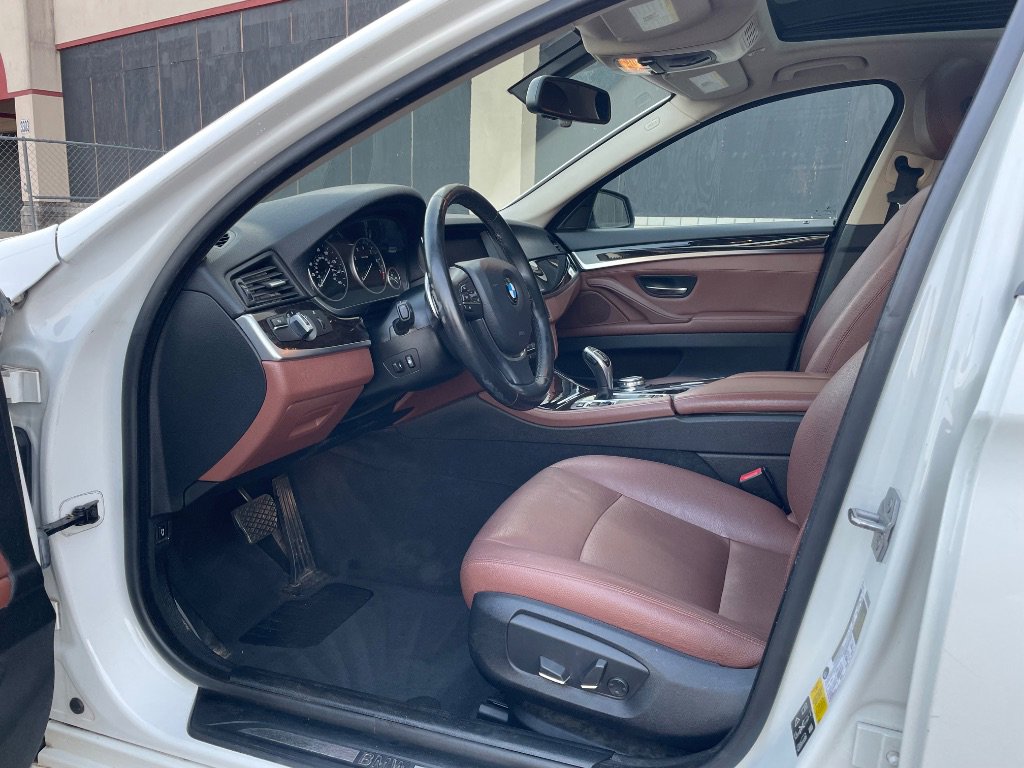 Used 2016 BMW 528i xDrive Sedan AWD/4WD image 2