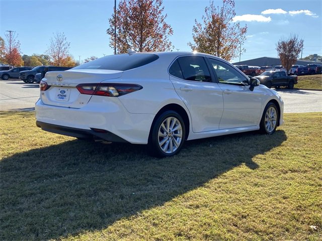 Used 2023 Toyota Camry LE image 3