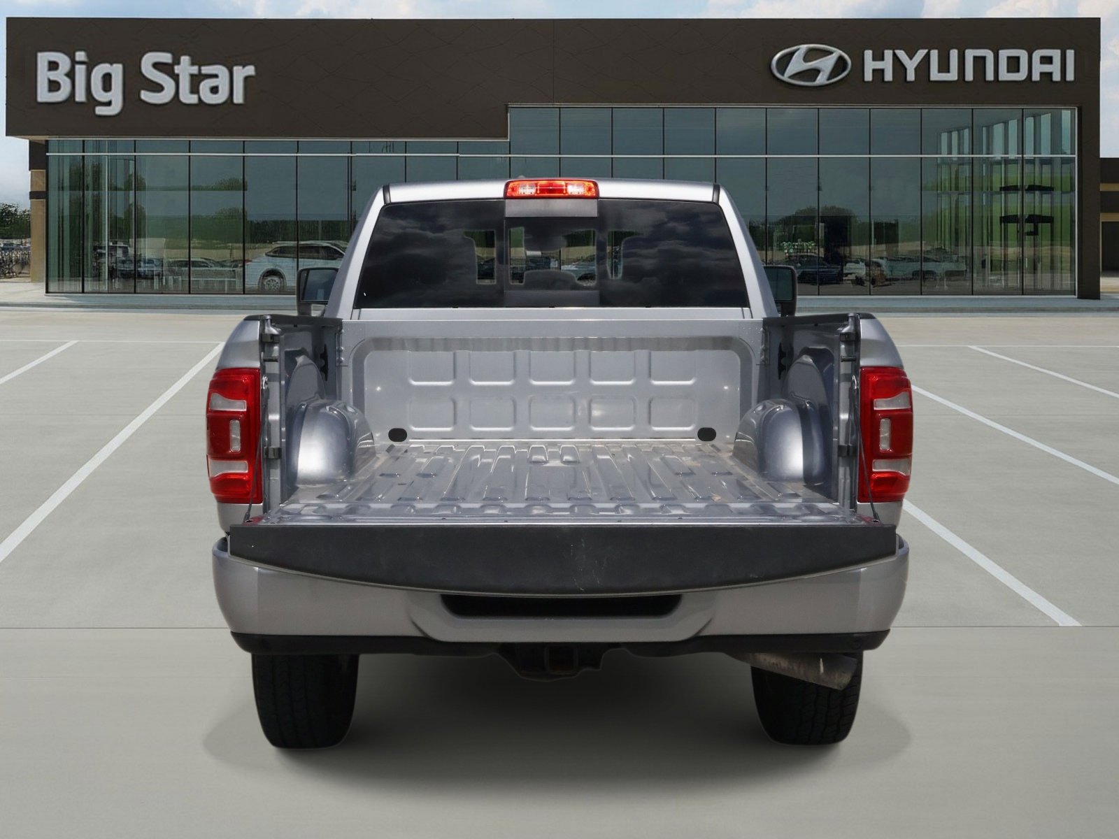 Used 2024 RAM 2500 Laramie image 8