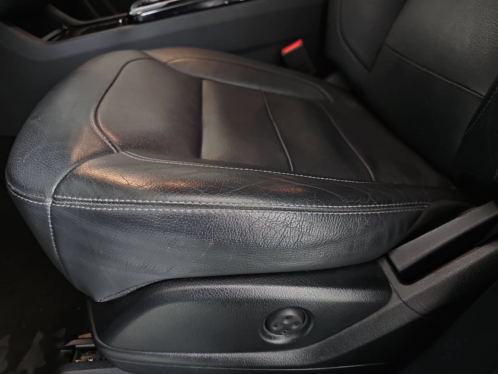 Used 2018 Mercedes-Benz GLE 550e 4MATIC image 29