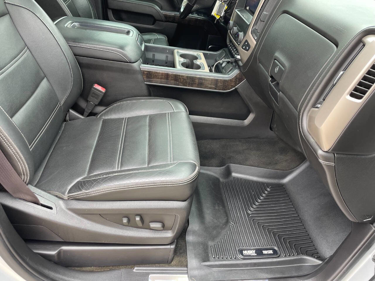 Used 2015 GMC Sierra 3500 Denali w/ Duramax Plus Package image 33