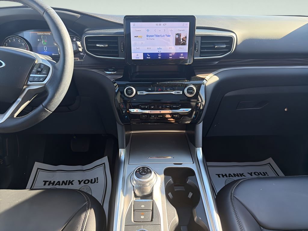 Used 2022 Ford Explorer Limited w/ Equipment Group 301A image 17