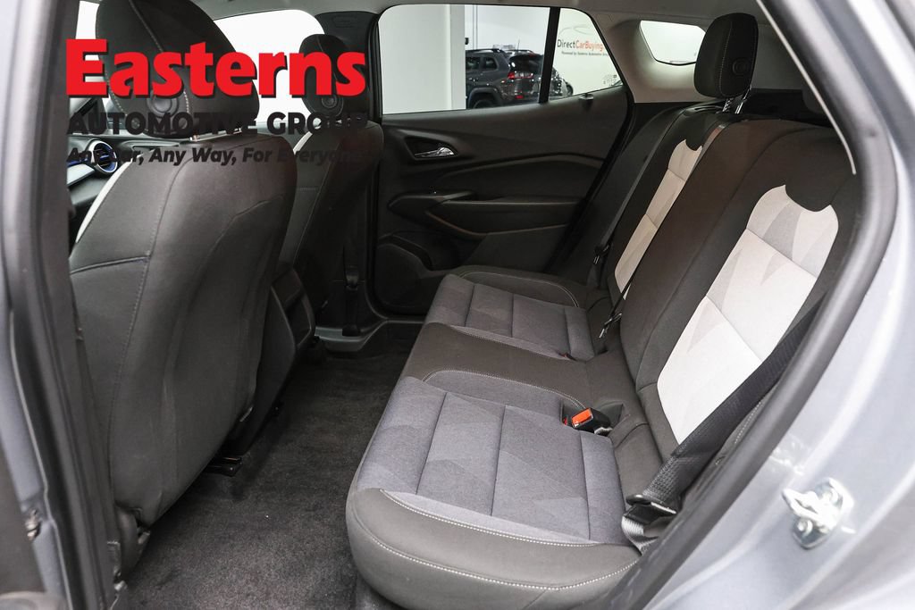 Used 2024 Chevrolet Trax LS FWD image 20