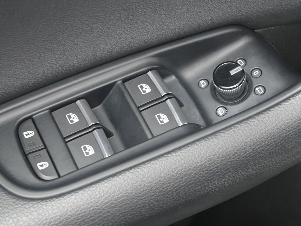 Used 2019 Audi Q8 Premium Plus w/ Premium Plus image 21