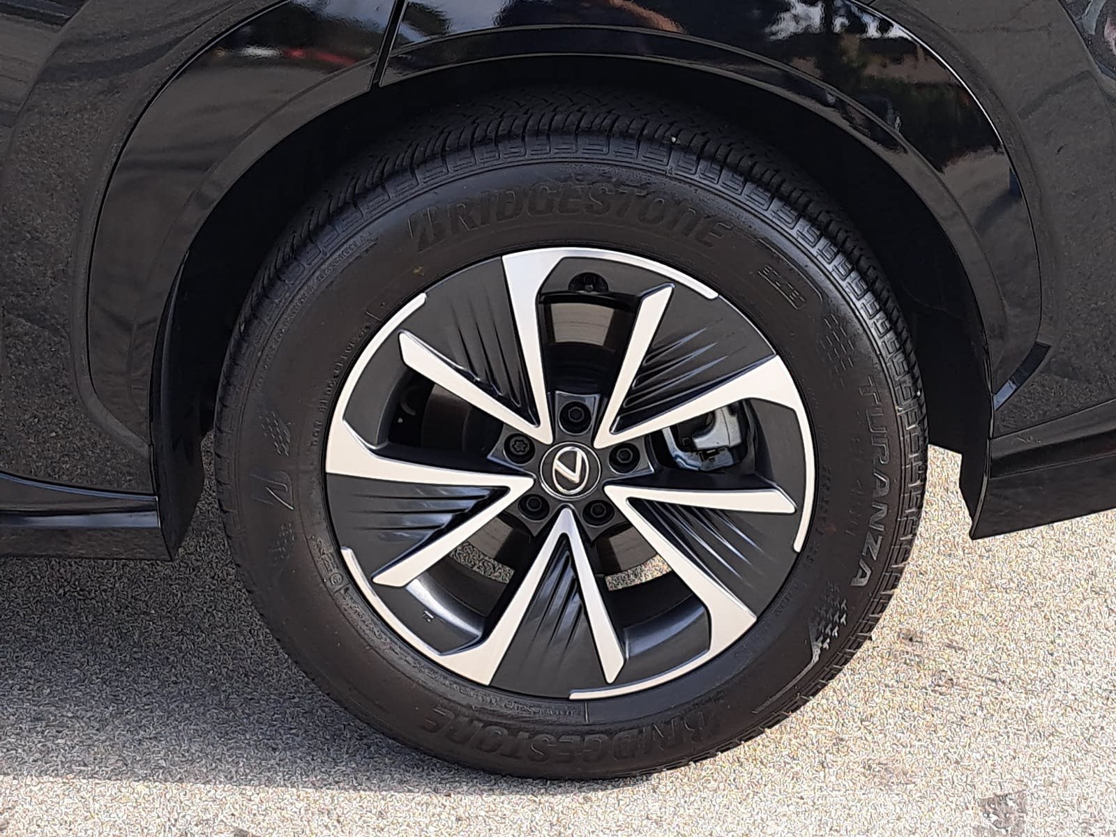 Used 2024 Lexus RZ 300e Premium w/ Accessory Package (Z1) FWD image 37