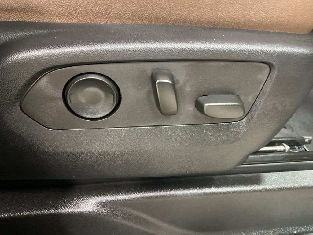 Used 2022 Chevrolet Tahoe High Country image 28