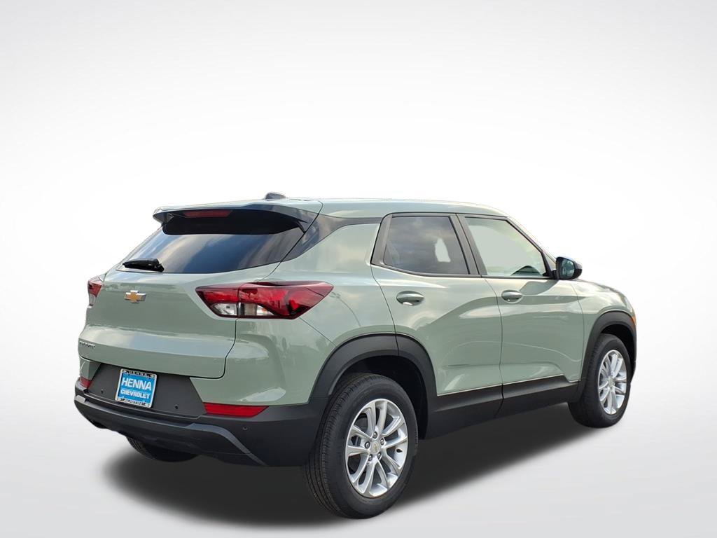 New 2026 Chevrolet TrailBlazer LS w/ LS Convenience Package FWD image 3