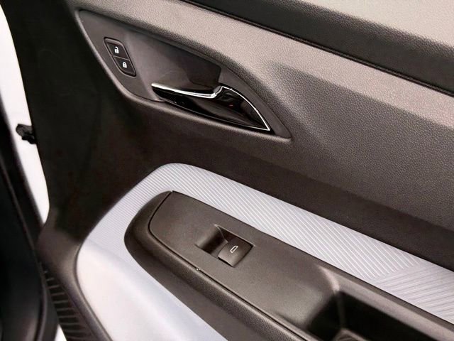 New 2027 Chevrolet Bolt RS w/ Super Cruise Package FWD image 22