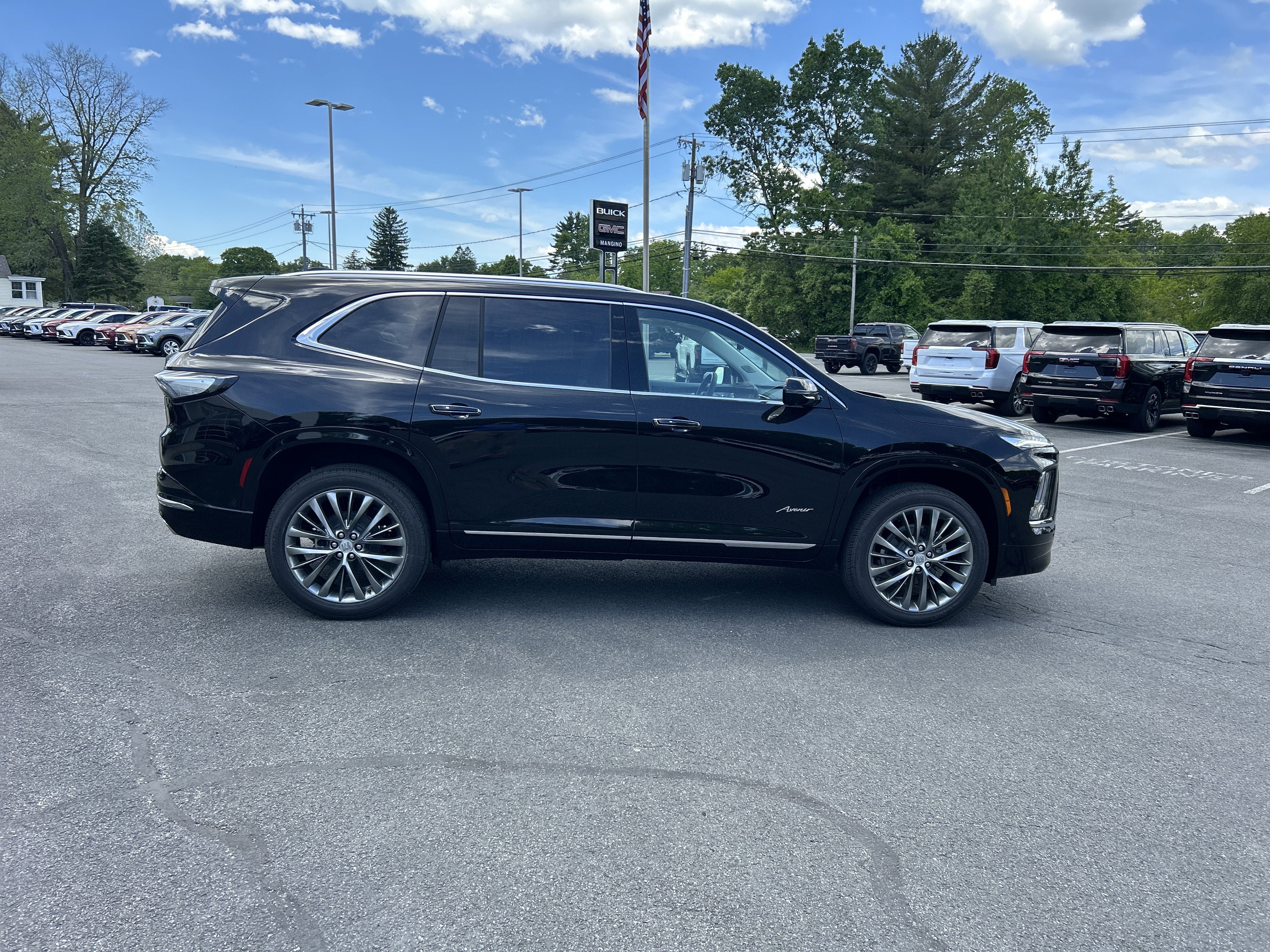 New 2026 Buick Enclave Avenir w/ Super Cruise Package FWD image 14