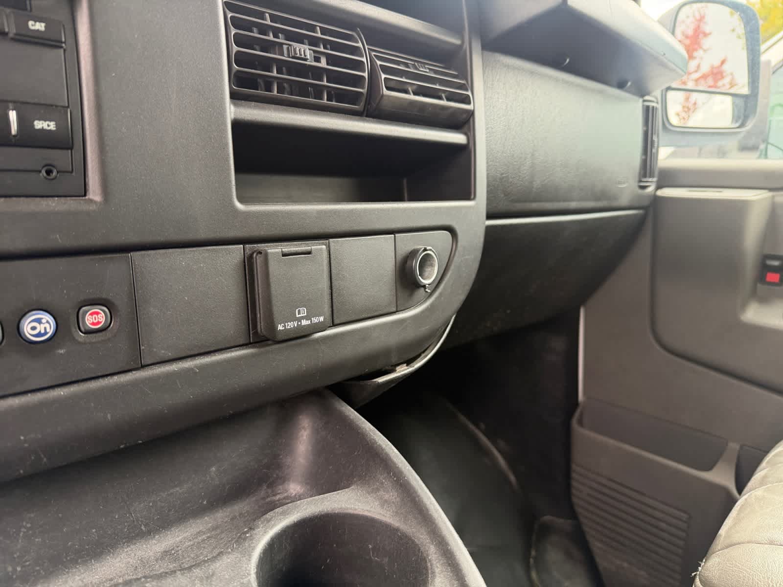 Used 2022 GMC Savana 3500 LS RWD image 21