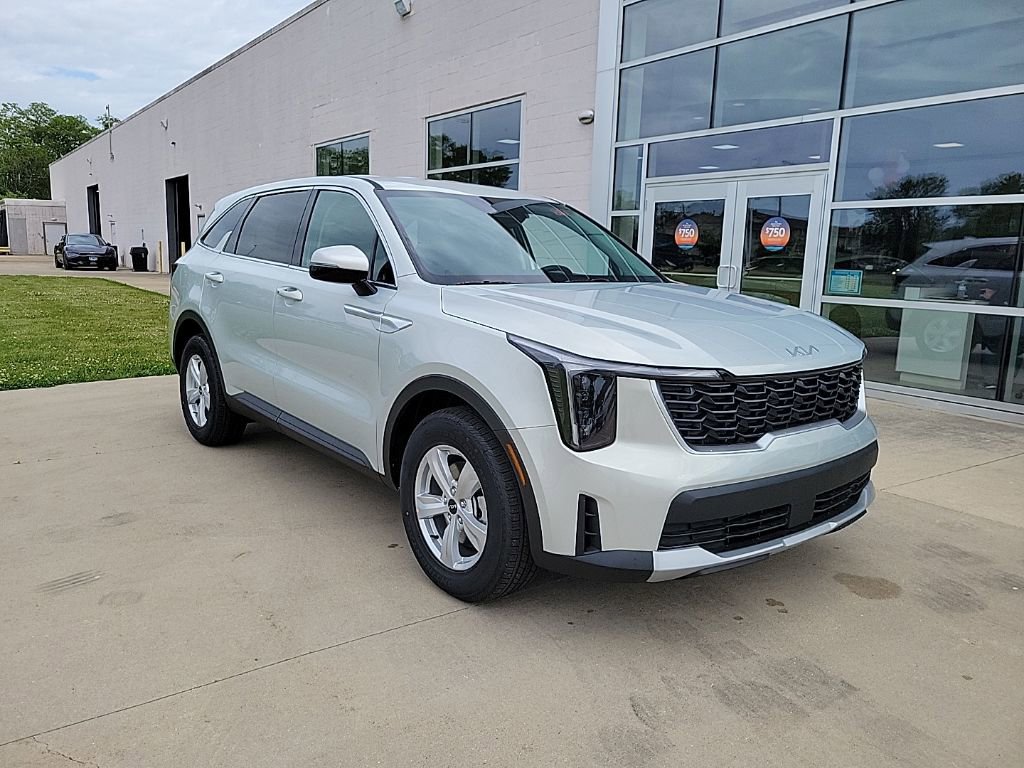 New 2026 Kia Sorento LX FWD image 1