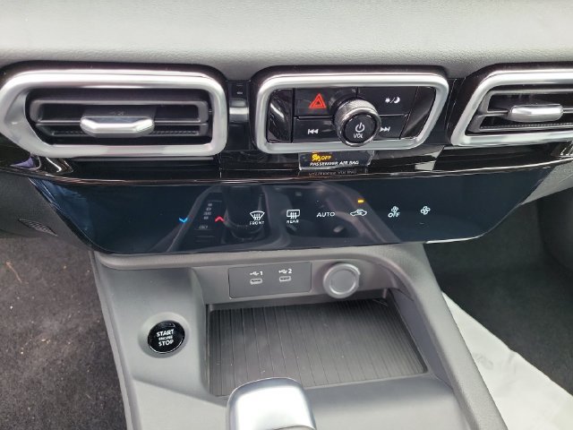 New 2027 Nissan Sentra SV w/ Floor Mat Package FWD image 27