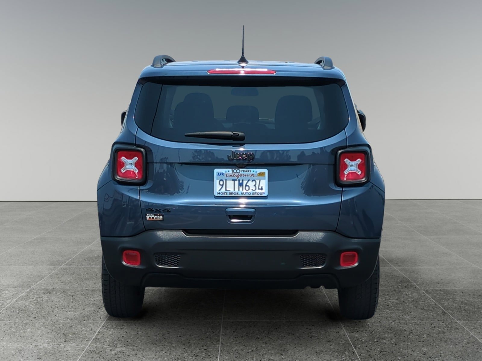 Used 2023 Jeep Renegade Latitude AWD/4WD image 4
