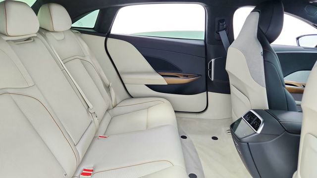 Used 2023 Lucid Air Touring AWD/4WD image 24