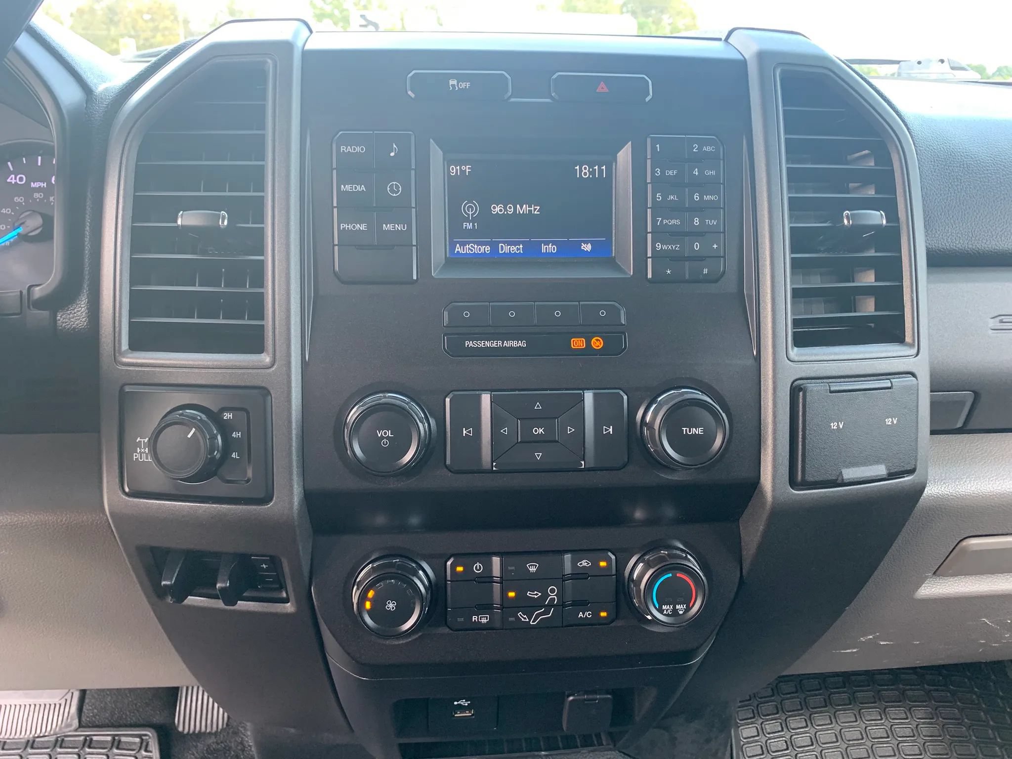 Used 2019 Ford F250 XL w/ XL Value Package AWD/4WD image 16