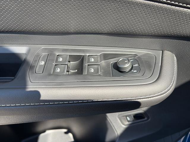 New 2026 Volkswagen Atlas Cross Sport SEL R-Line image 17