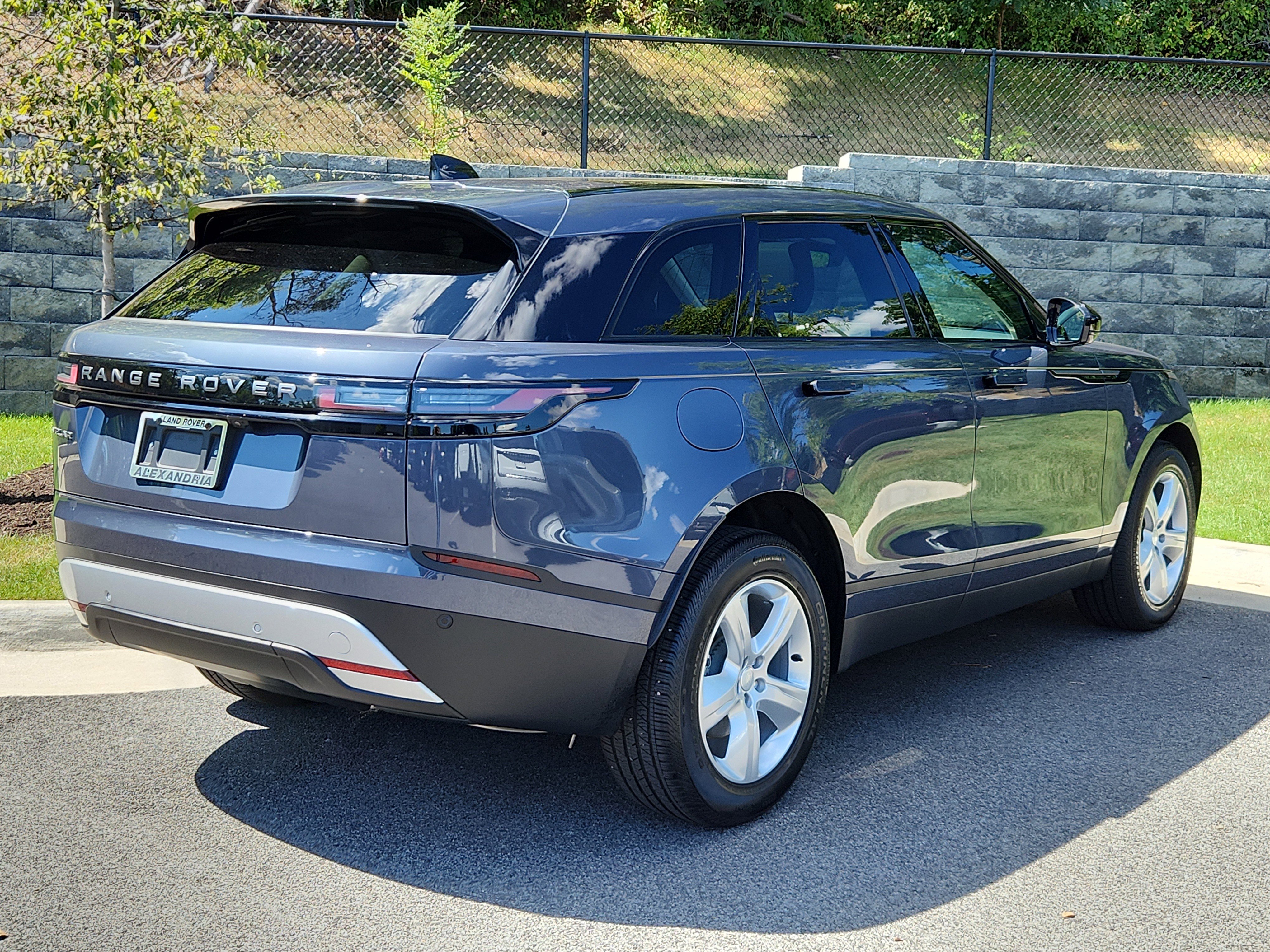 Used 2025 Land Rover Range Rover Velar S image 2
