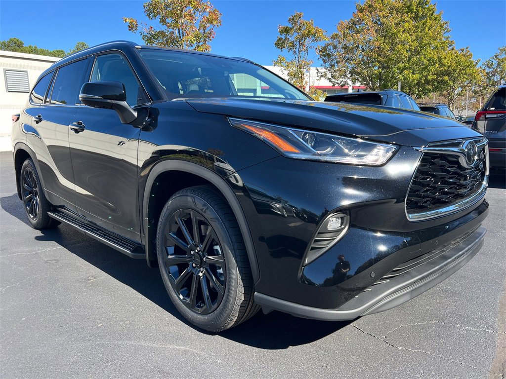 New 2026 Toyota Highlander Limited image 1