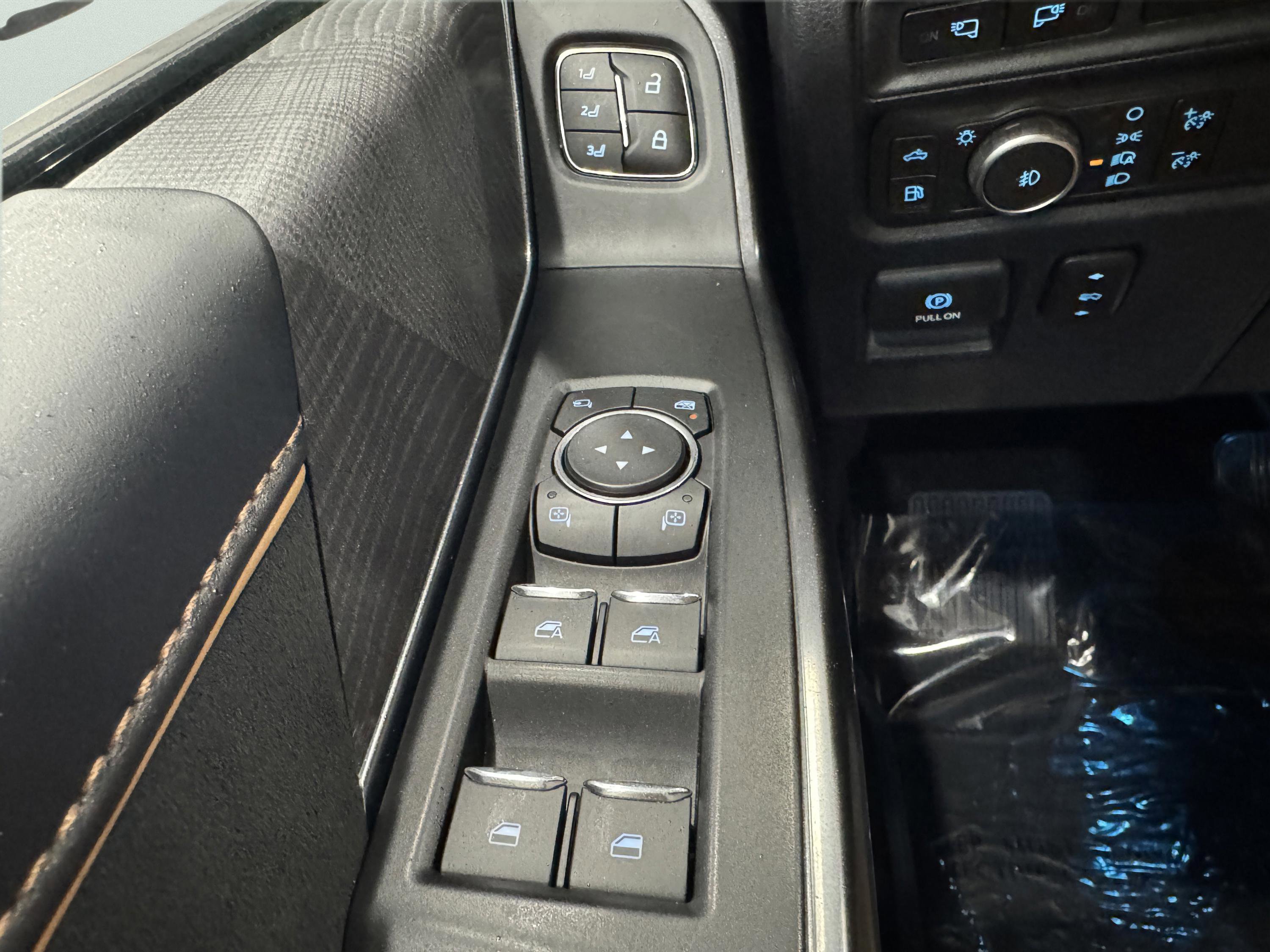 Used 2021 Ford F150 Platinum w/ Equipment Group 701A High AWD/4WD image 18