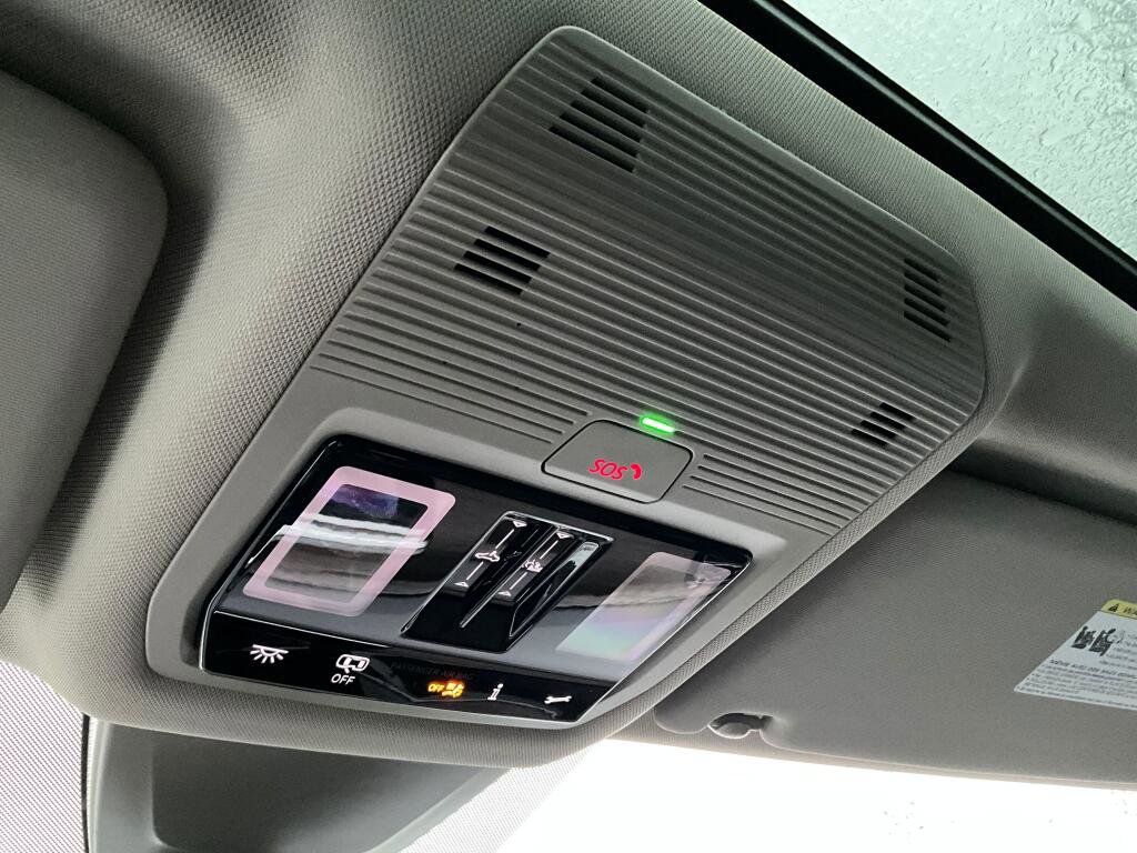 New 2026 Volkswagen Atlas SEL Premium R-Line image 18